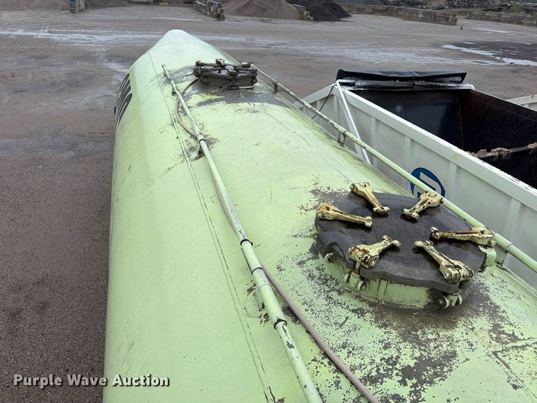 image for item EP7852 1990 Fruehauf HAB-F2-JA 1000 pneumatic dry bulk trailer
