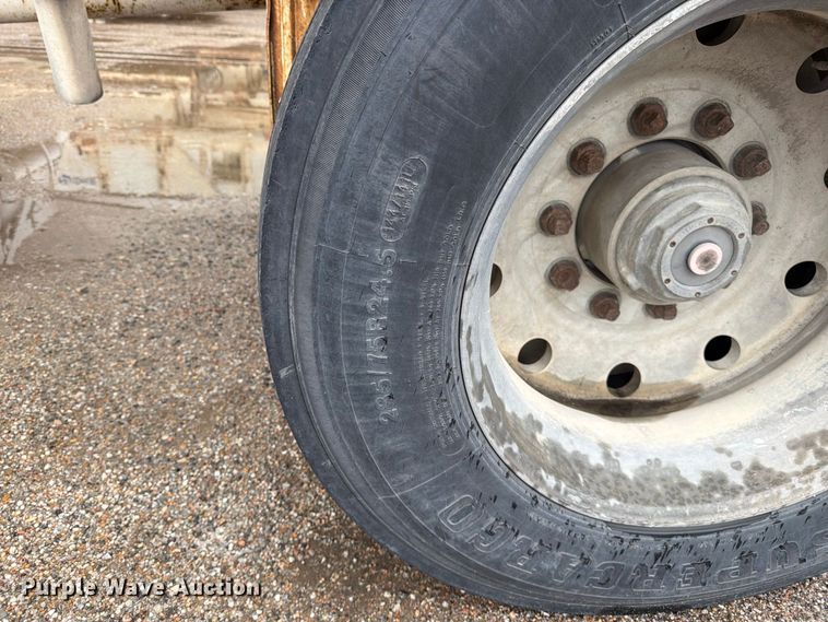 image for item EP7852 1990 Fruehauf HAB-F2-JA 1000 pneumatic dry bulk trailer