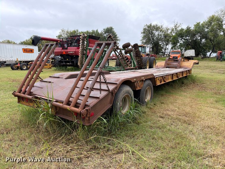 image for item EP7861 1973 Chancey BT35 drop deck equipment trailer