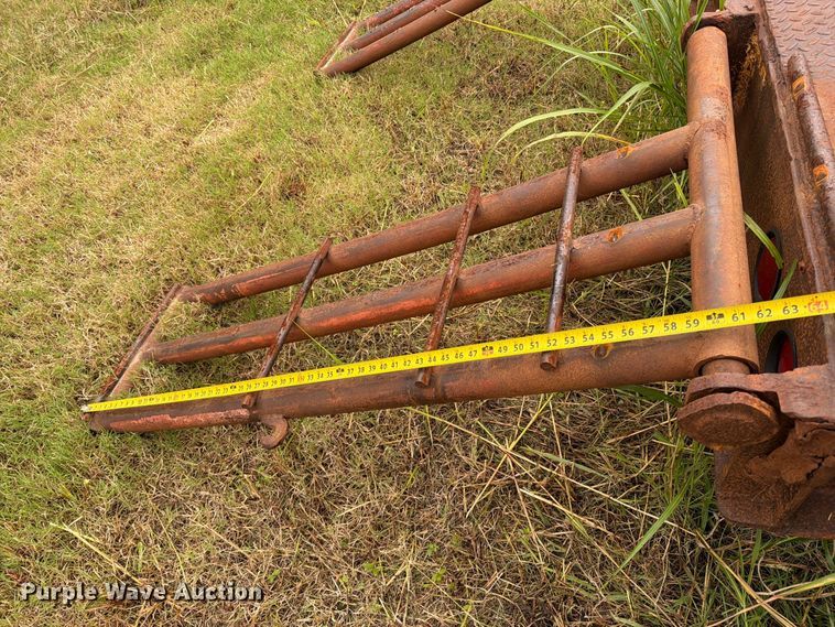 image for item EP7861 1973 Chancey BT35 drop deck equipment trailer