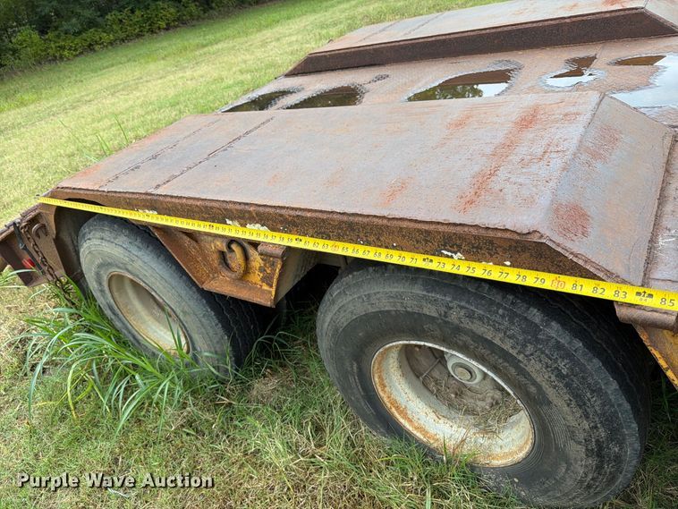 image for item EP7861 1973 Chancey BT35 drop deck equipment trailer