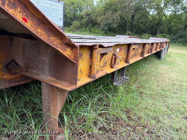 image for item EP7861 1973 Chancey BT35 drop deck equipment trailer