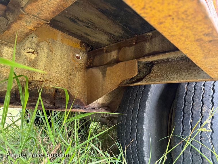 image for item EP7861 1973 Chancey BT35 drop deck equipment trailer