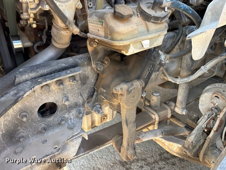 image for item ER3295 2013 Western Star 4700 semi truck