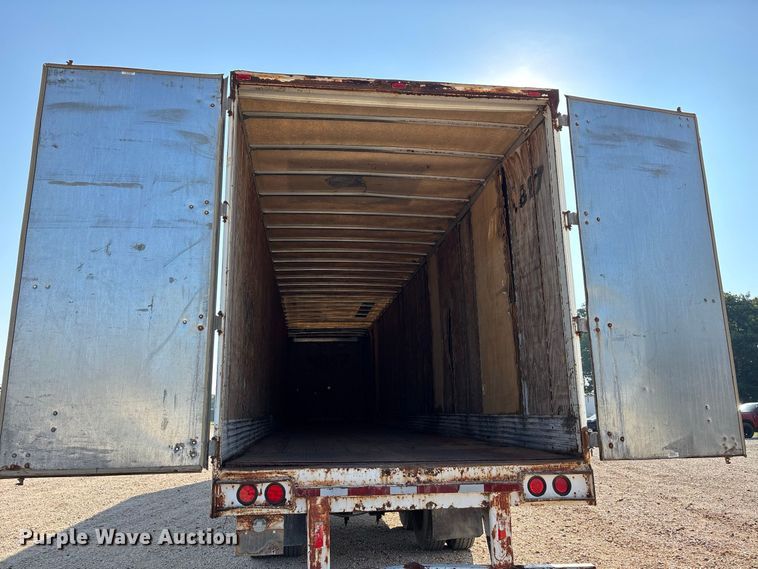 image for item ER3345 1999 Stoughton dry van trailer