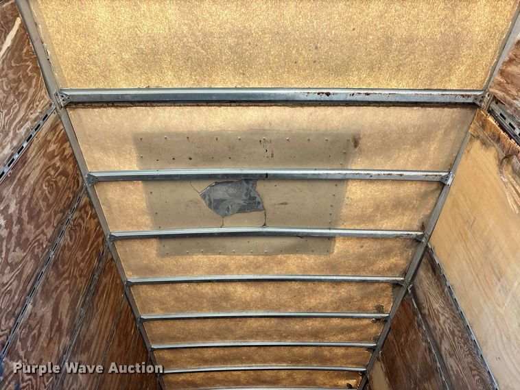 image for item ER3345 1999 Stoughton dry van trailer