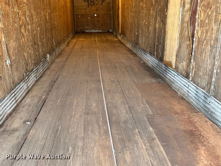 image for item ER3345 1999 Stoughton dry van trailer