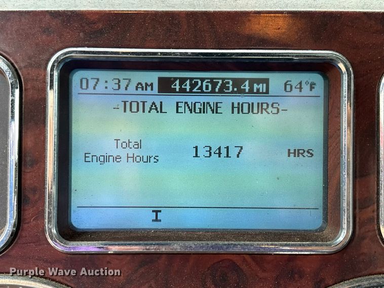 image for item ER3375 2014 Mack CXU semi truck
