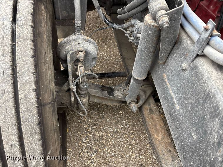 image for item ER3375 2014 Mack CXU semi truck