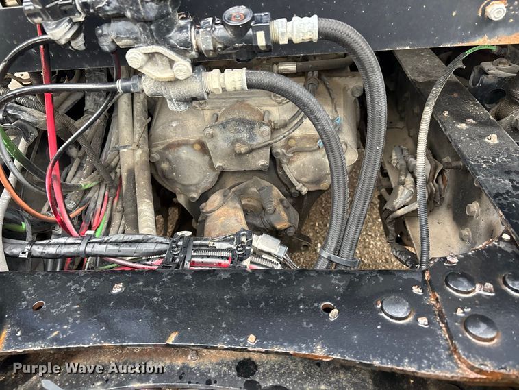 image for item ER3375 2014 Mack CXU semi truck