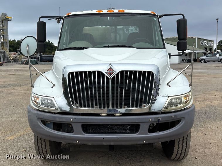 image for item ER3381 2012 International DuraStar 4300 street sweeper truck