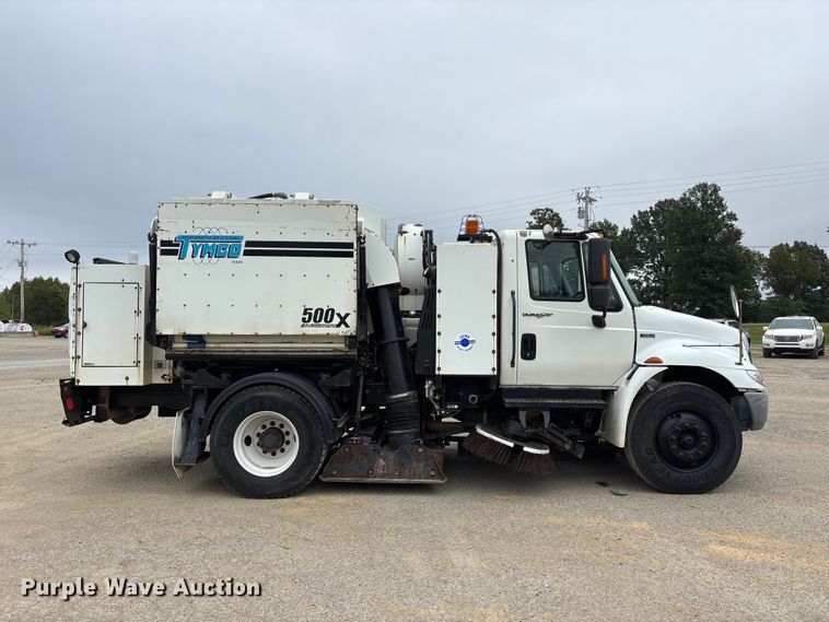 image for item ER3381 2012 International DuraStar 4300 street sweeper truck