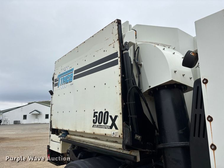 image for item ER3381 2012 International DuraStar 4300 street sweeper truck