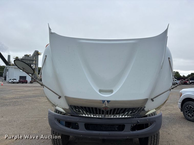 image for item ER3381 2012 International DuraStar 4300 street sweeper truck