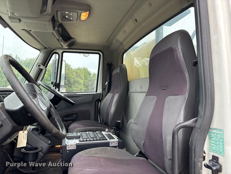 image for item ER3381 2012 International DuraStar 4300 street sweeper truck