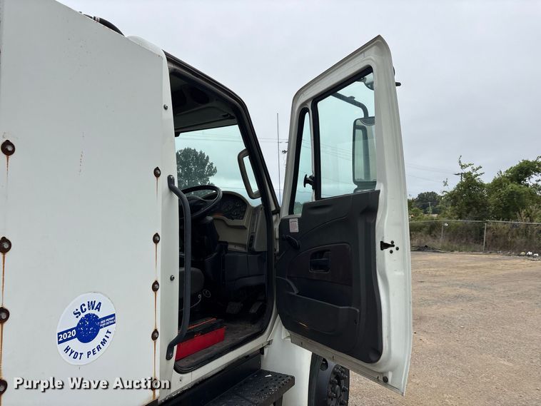 image for item ER3381 2012 International DuraStar 4300 street sweeper truck