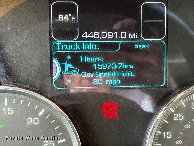 image for item ER3402 2018 Kenworth T880 semi truck