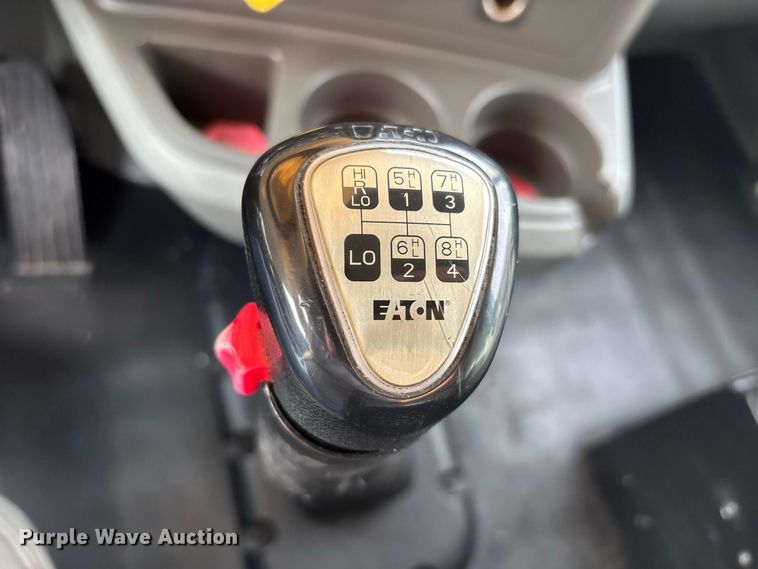 image for item ER3402 2018 Kenworth T880 semi truck