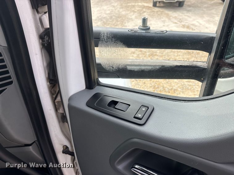 image for item ER3402 2018 Kenworth T880 semi truck