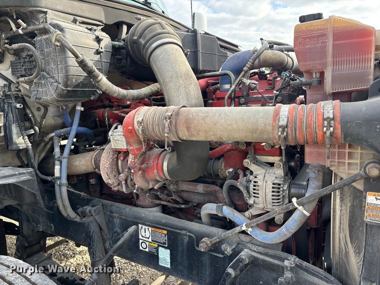 image for item ER3402 2018 Kenworth T880 semi truck