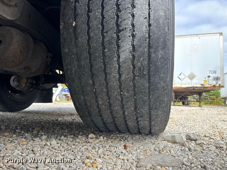 image for item ER3404 2012 Wabash DVLSHPC dry van trailer