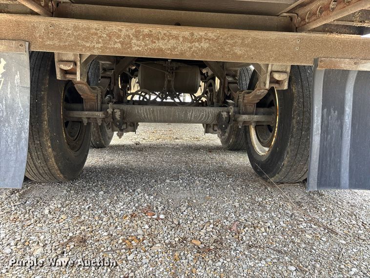 image for item ER3407 2011 Wabash dry van trailer
