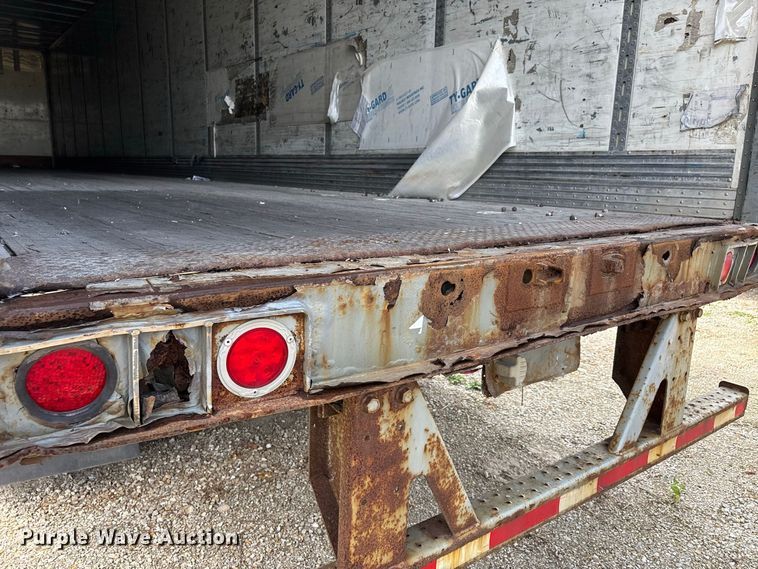 image for item ER3407 2011 Wabash dry van trailer
