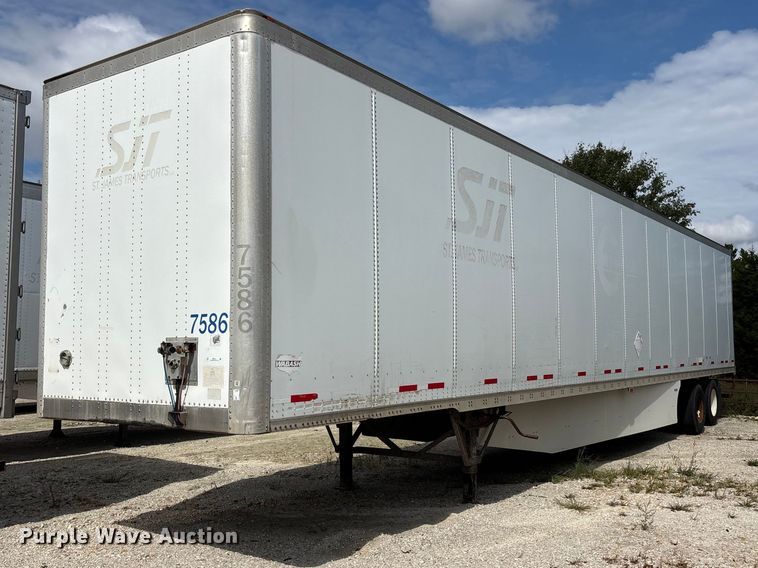 image for item ER3411 2011 Wabash dry van trailer