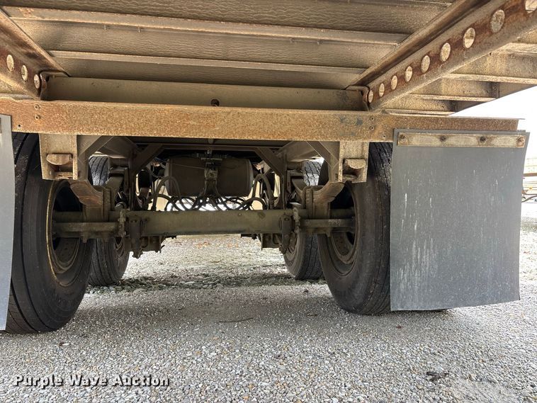 image for item ER3411 2011 Wabash dry van trailer