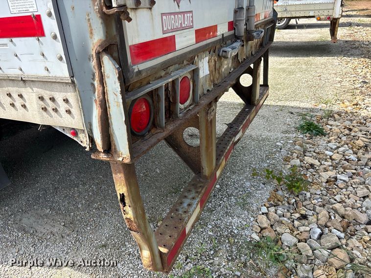 image for item ER3411 2011 Wabash dry van trailer