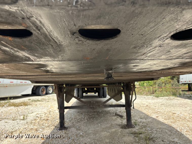 image for item ER3412 2011 Wabash dry van trailer