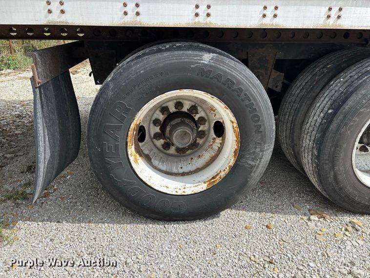 image for item ER3412 2011 Wabash dry van trailer