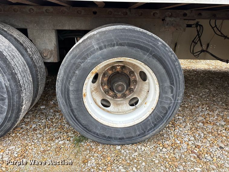 image for item ER3414 2007 Utility VS2DC dry van trailer