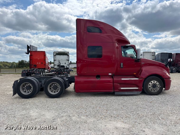 image for item ER3415 2018 International LT625 semi truck