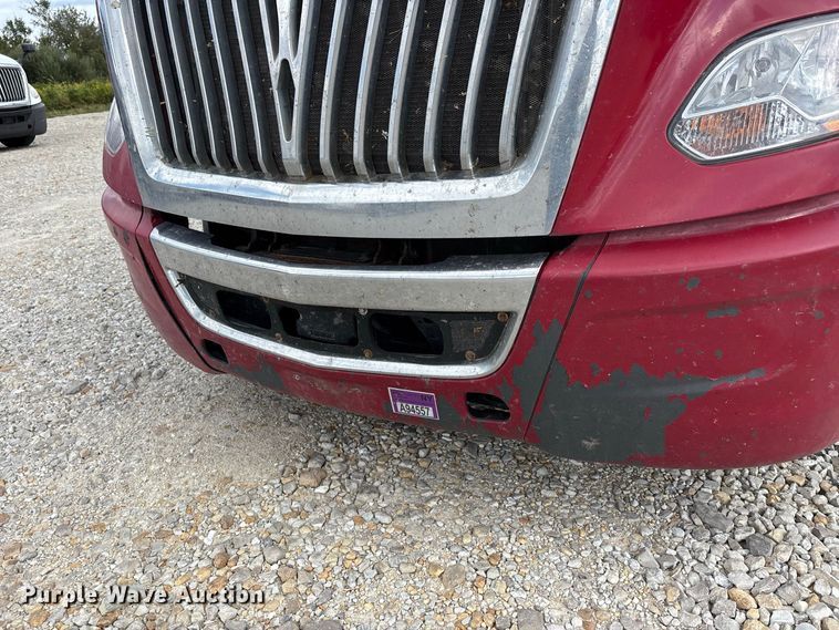 image for item ER3415 2018 International LT625 semi truck