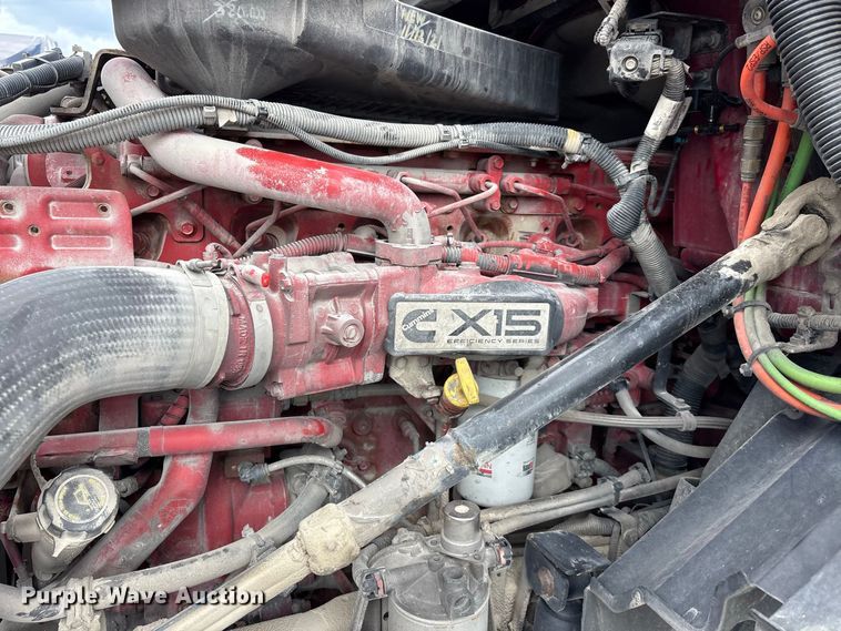 image for item ER3415 2018 International LT625 semi truck