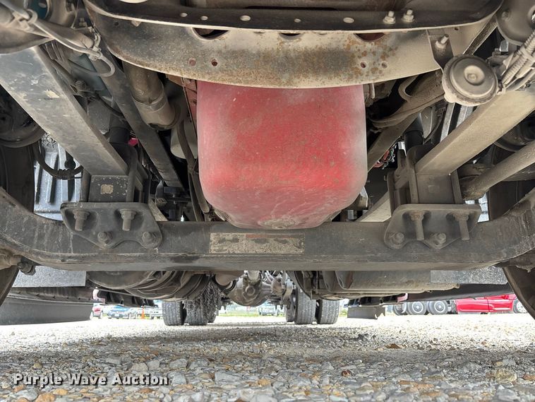image for item ER3415 2018 International LT625 semi truck