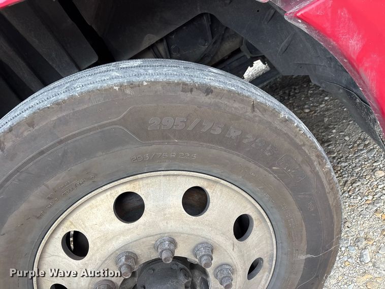 image for item ER3415 2018 International LT625 semi truck