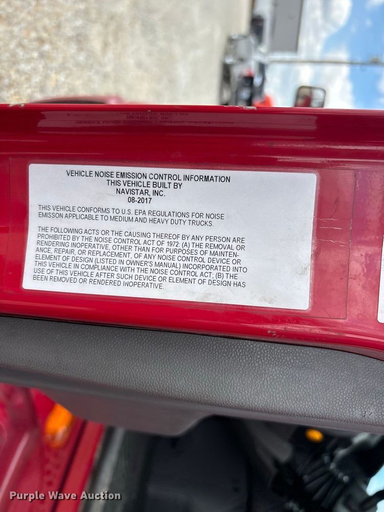 image for item ER3415 2018 International LT625 semi truck