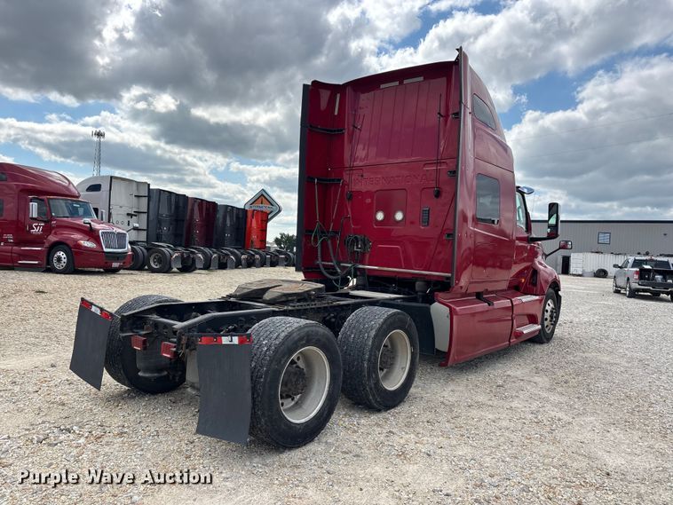 image for item ER3416 2018 International LT625 semi truck