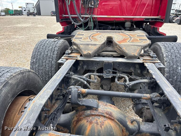 image for item ER3416 2018 International LT625 semi truck