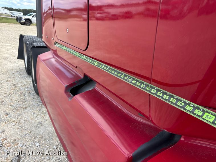 image for item ER3416 2018 International LT625 semi truck