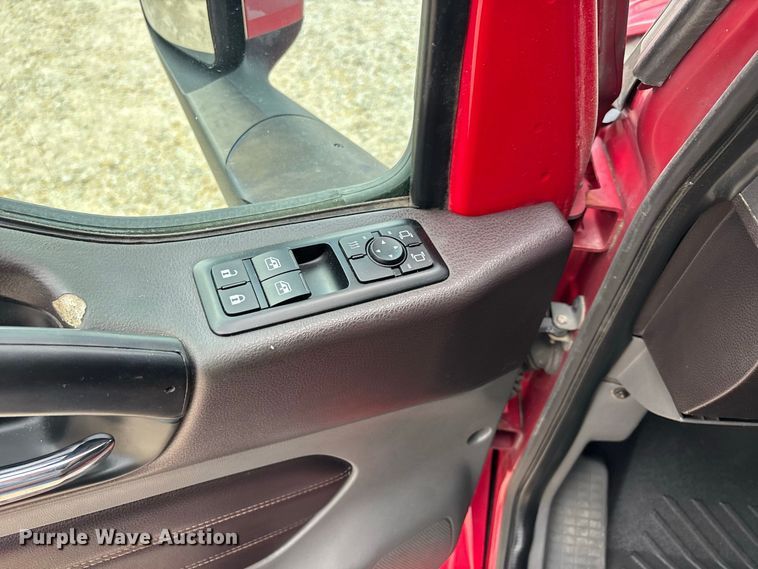 image for item ER3416 2018 International LT625 semi truck