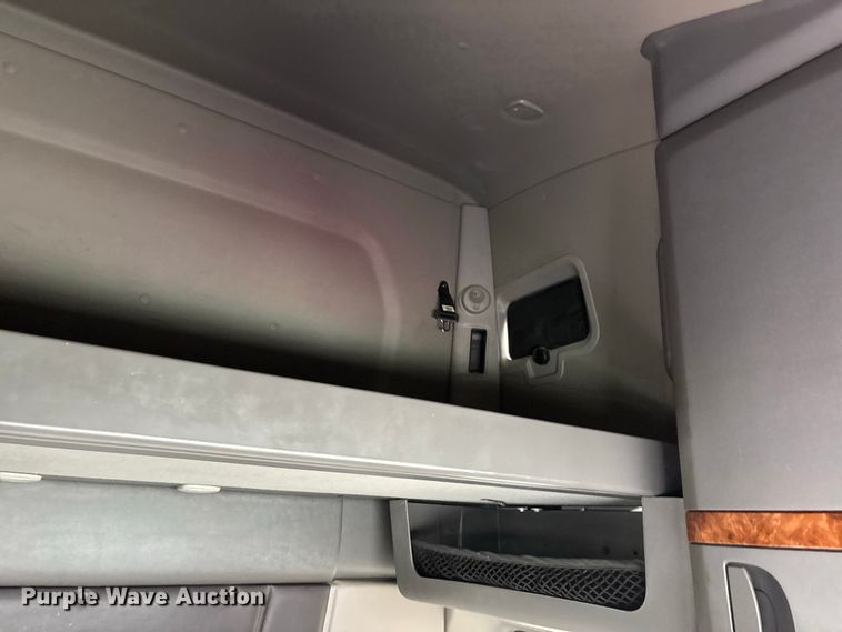 image for item ER3416 2018 International LT625 semi truck