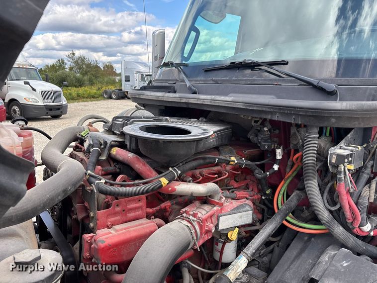 image for item ER3416 2018 International LT625 semi truck