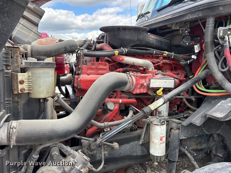 image for item ER3416 2018 International LT625 semi truck