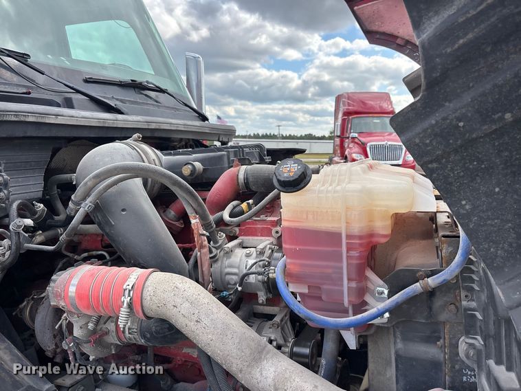 image for item ER3416 2018 International LT625 semi truck