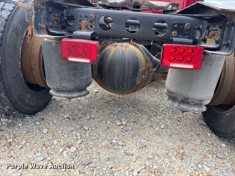 image for item ER3416 2018 International LT625 semi truck