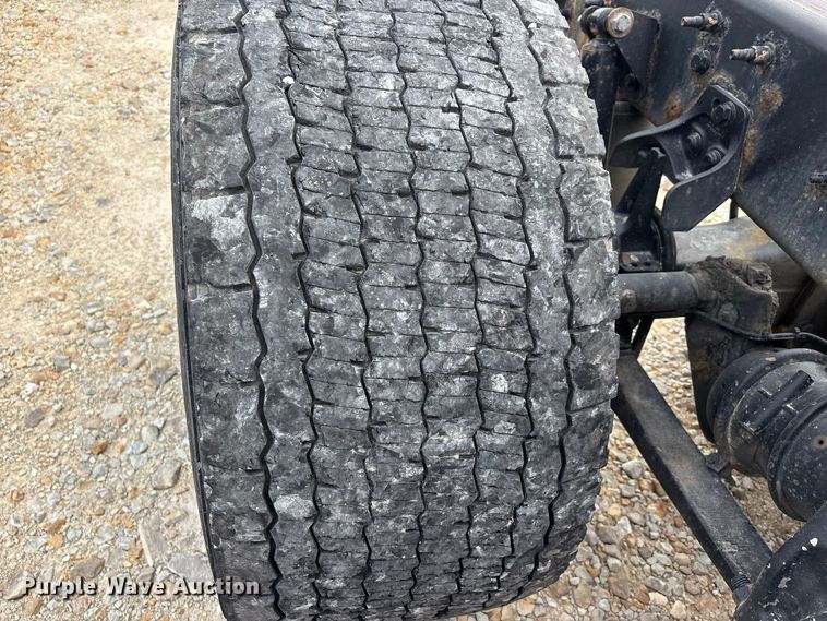 image for item ER3416 2018 International LT625 semi truck