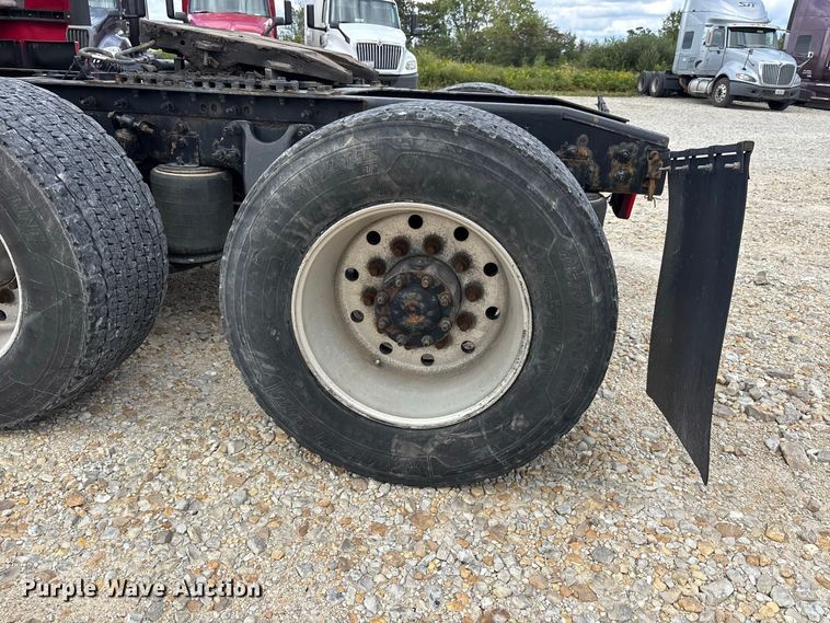 image for item ER3416 2018 International LT625 semi truck